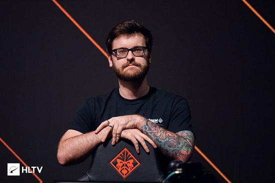 索尼PS6与微软Xbox Helix游戏主机详细规格对比解析